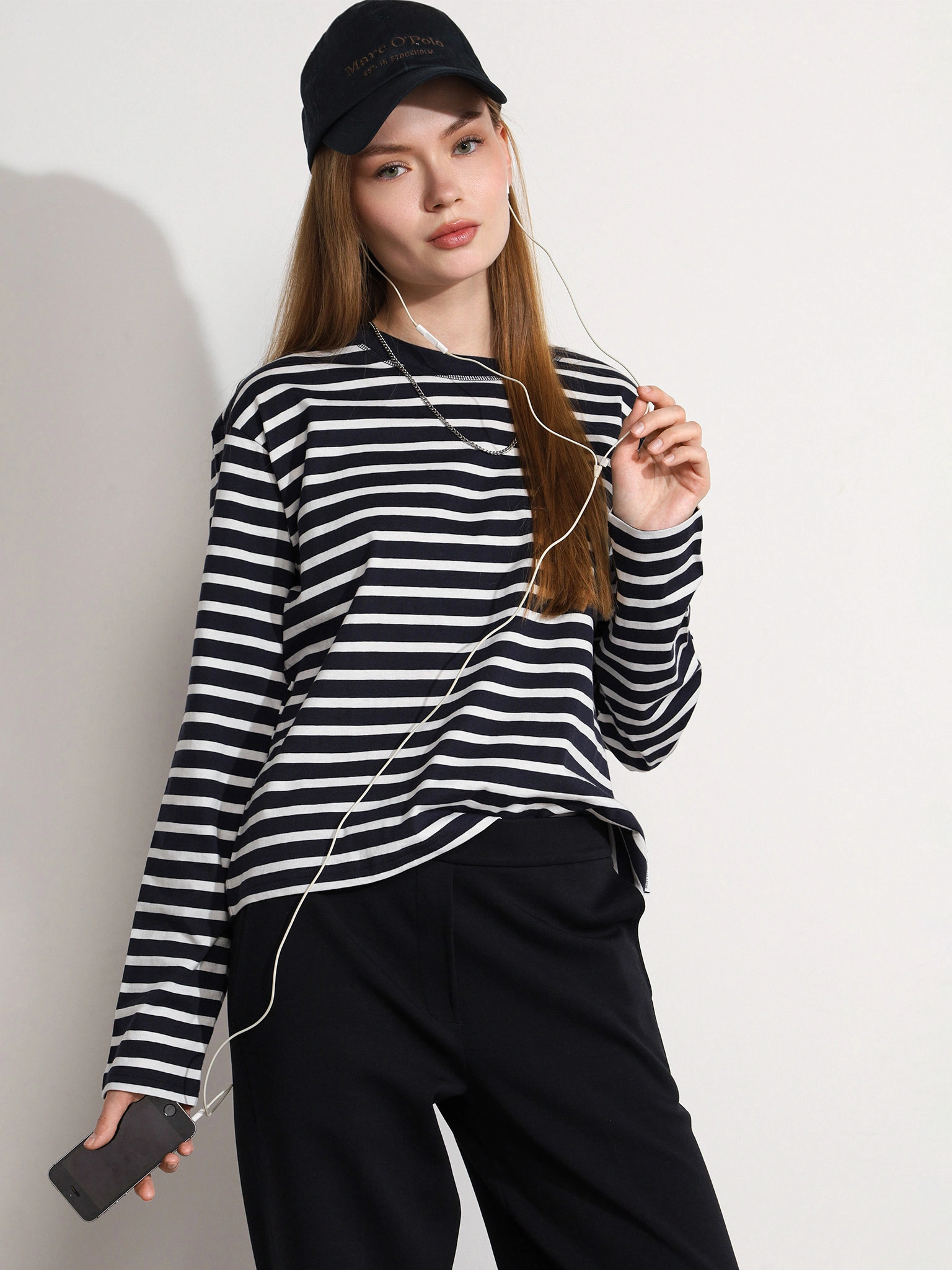 Футболка в темно-синюю полоску из хлопка